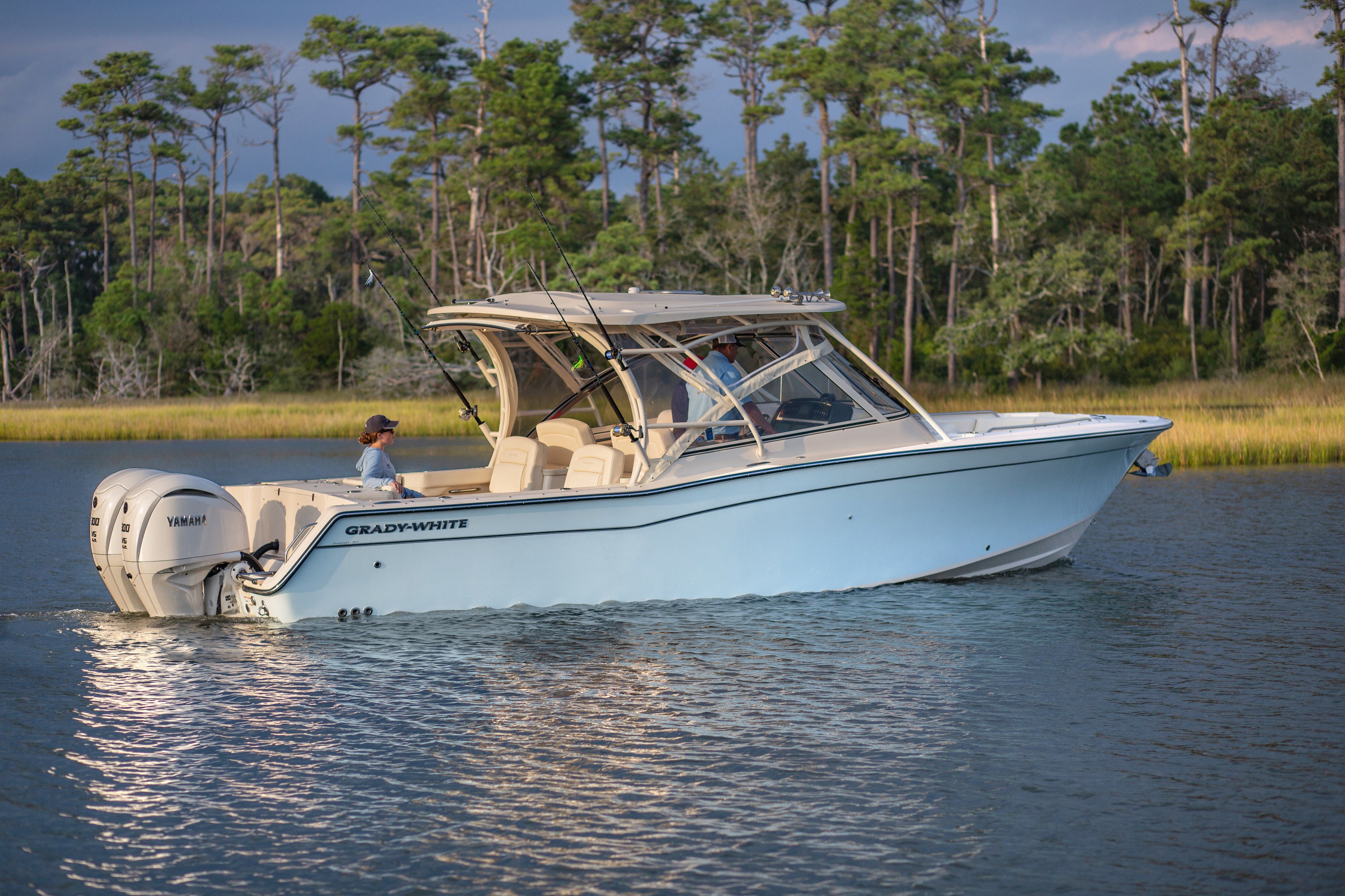 Gradzy 1 16998 freedom 307 grady white 30 foot dual console 0321