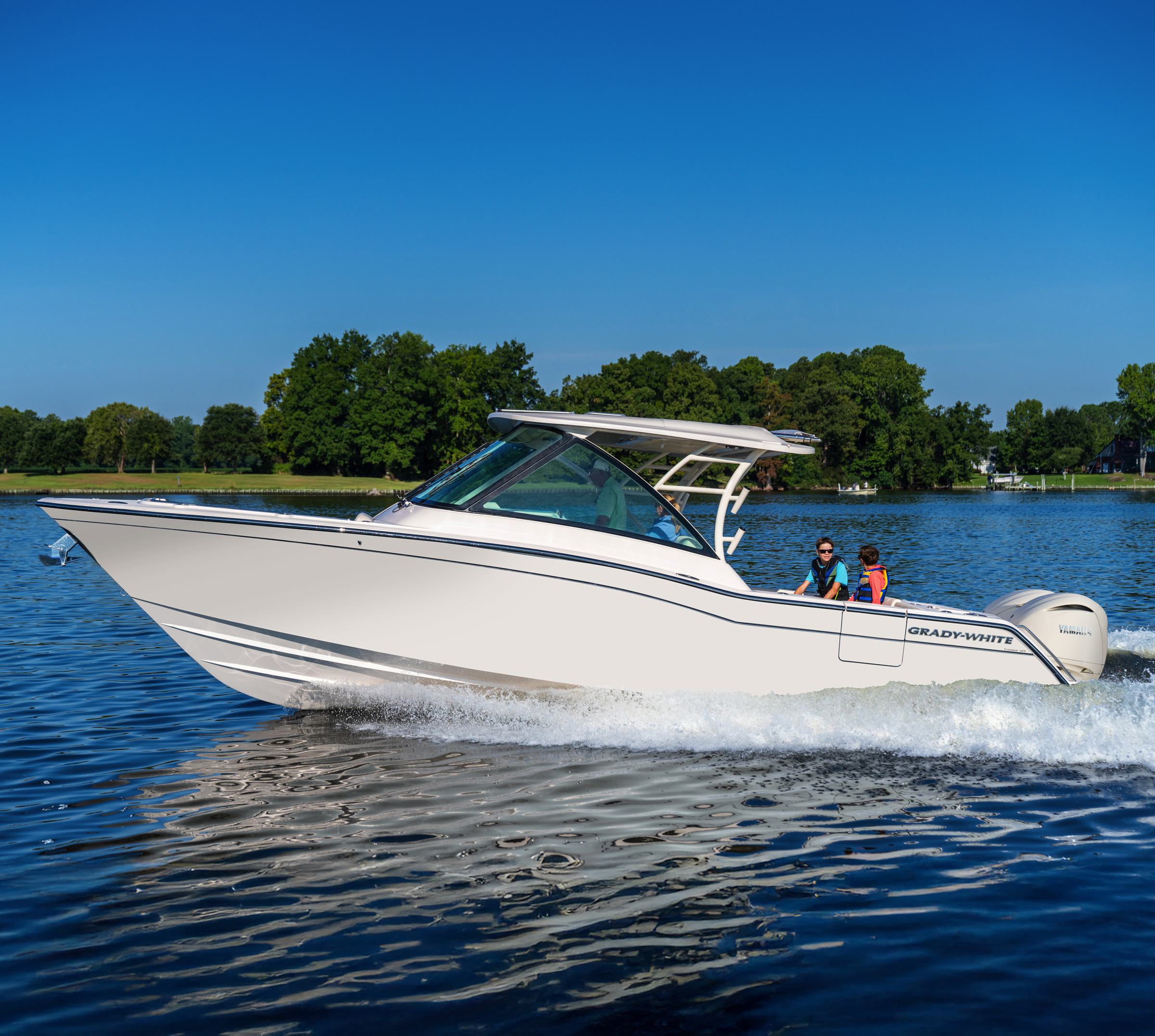 Grady White Freedom 325 qtp6718 classic grady white MY26