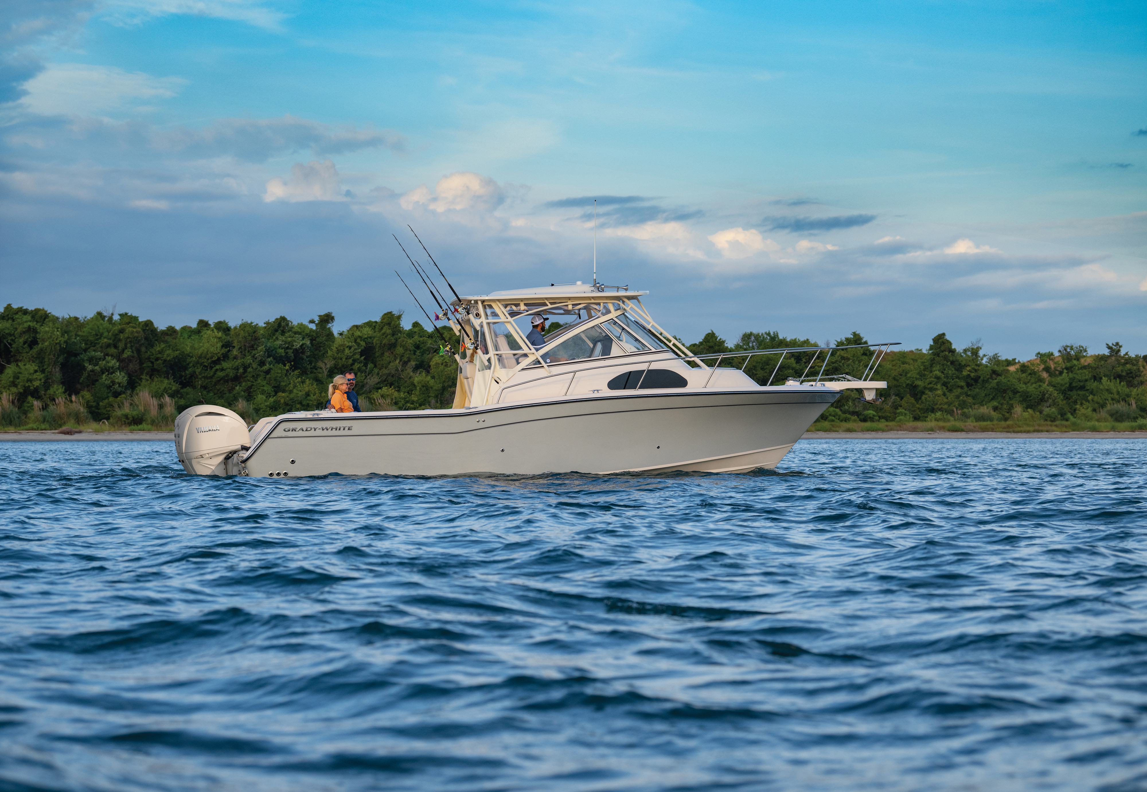 Marlin Rizz Model 3 16677 marlin 300 grady white 30 walkaround cabin gbb 7844